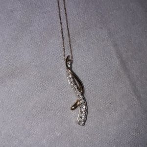 Diamond necklace 10k gold